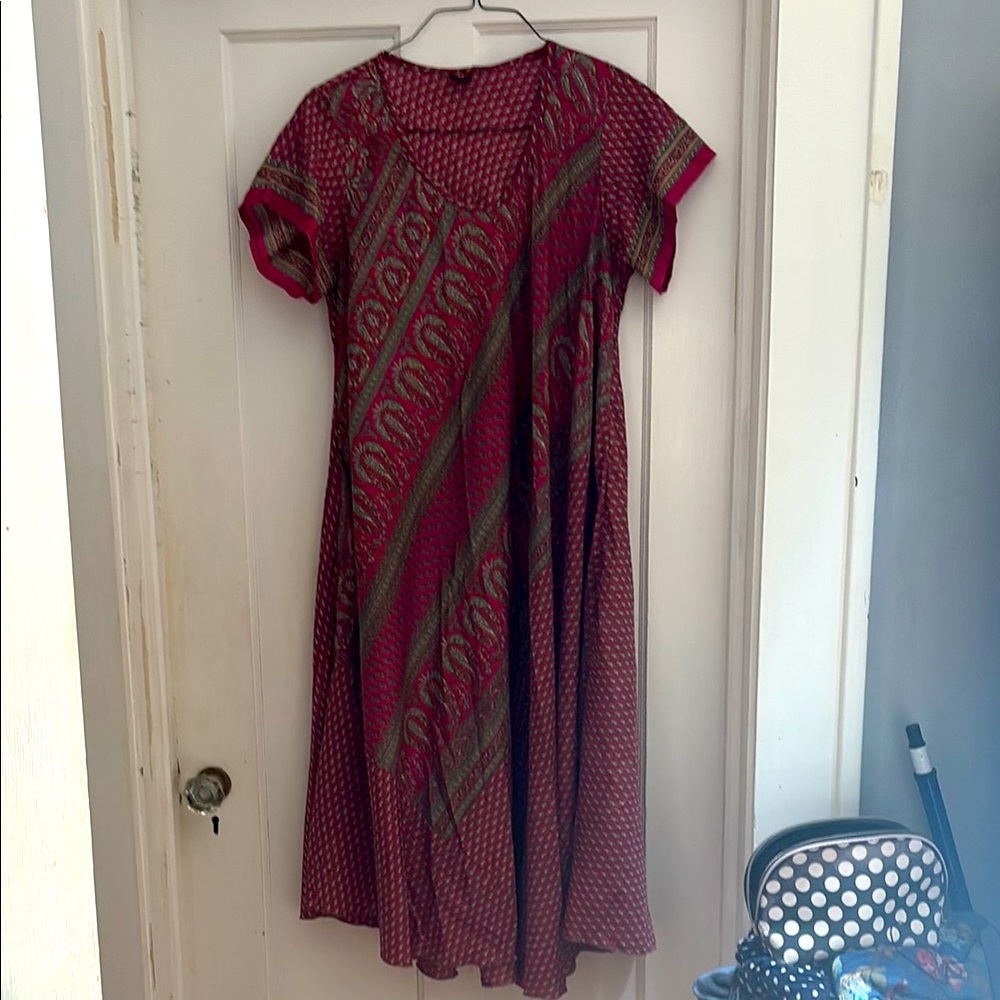 Elegant Red Patterned Dress